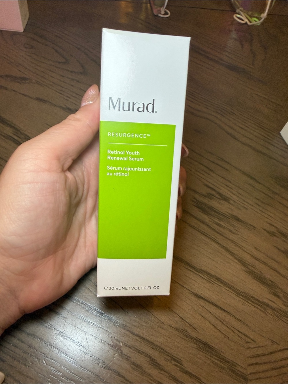 New in box. Murad Retinol Youth Renewal Serum in bright green and white box